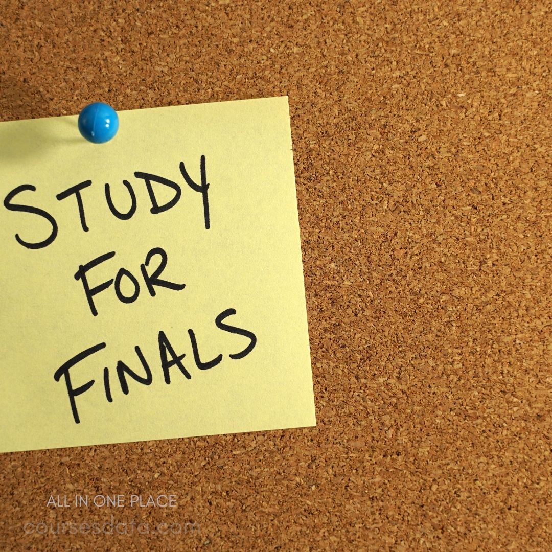 Sticky note reminder for finals.