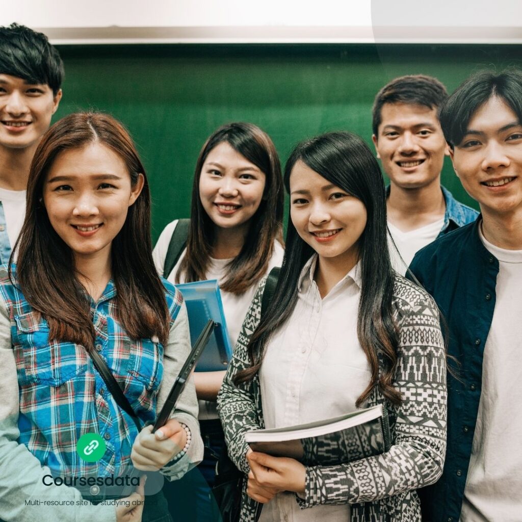 Group of smiling students together.